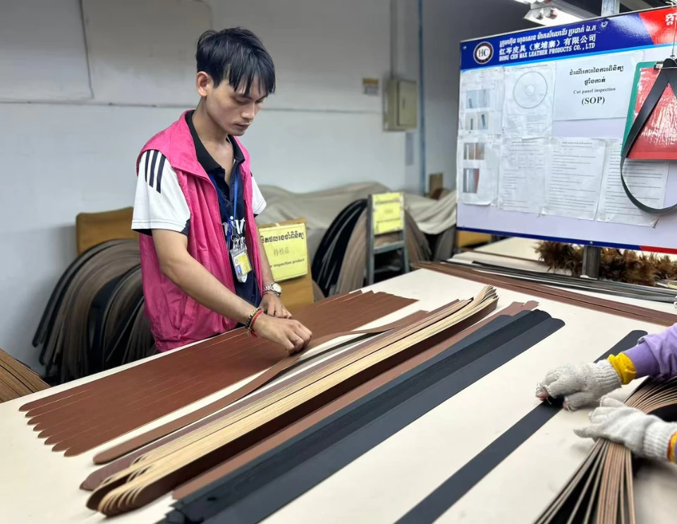 Belt strap inspection at Hong Cen Max in Cambodia