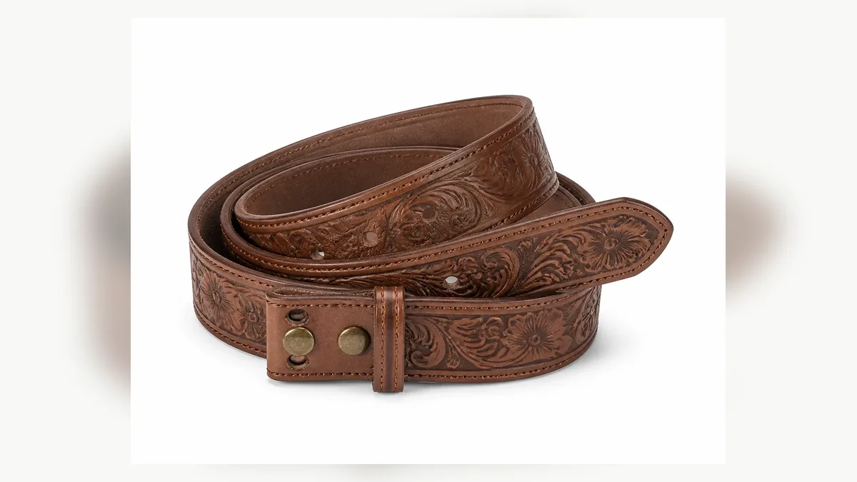 Real interchangeable snap-strap attachment interface